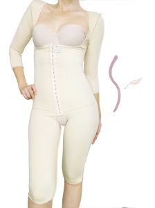 Body bermuda con mangas